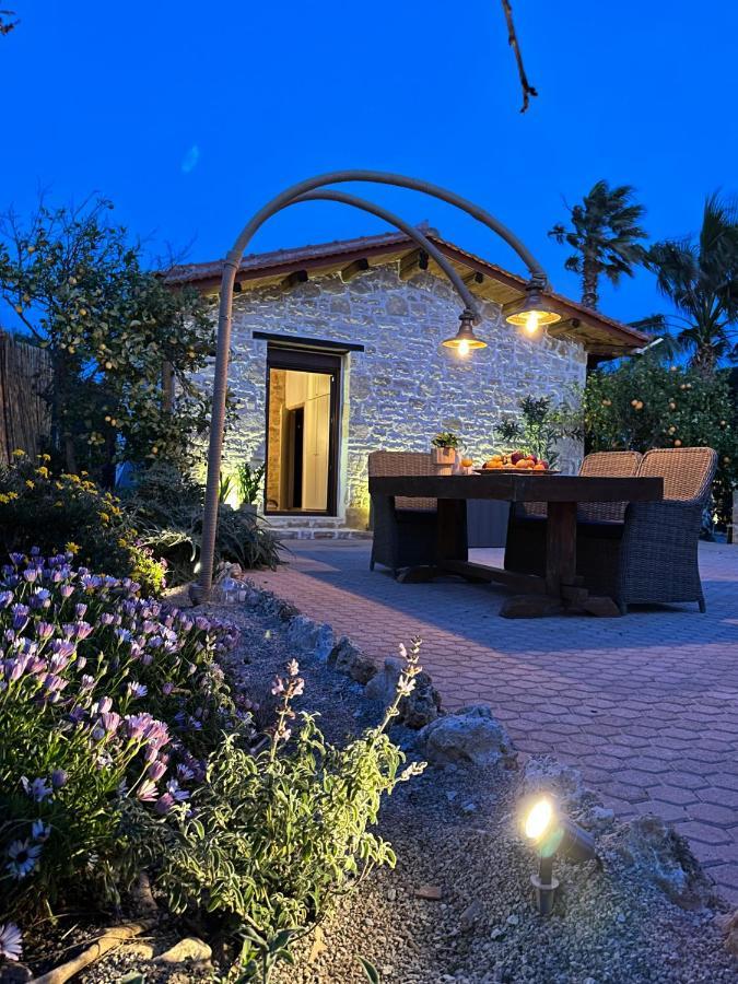 Villa Aspasia With Private Jacuzzi - Oasis Resort Kokkinos Pirgos Exterior photo