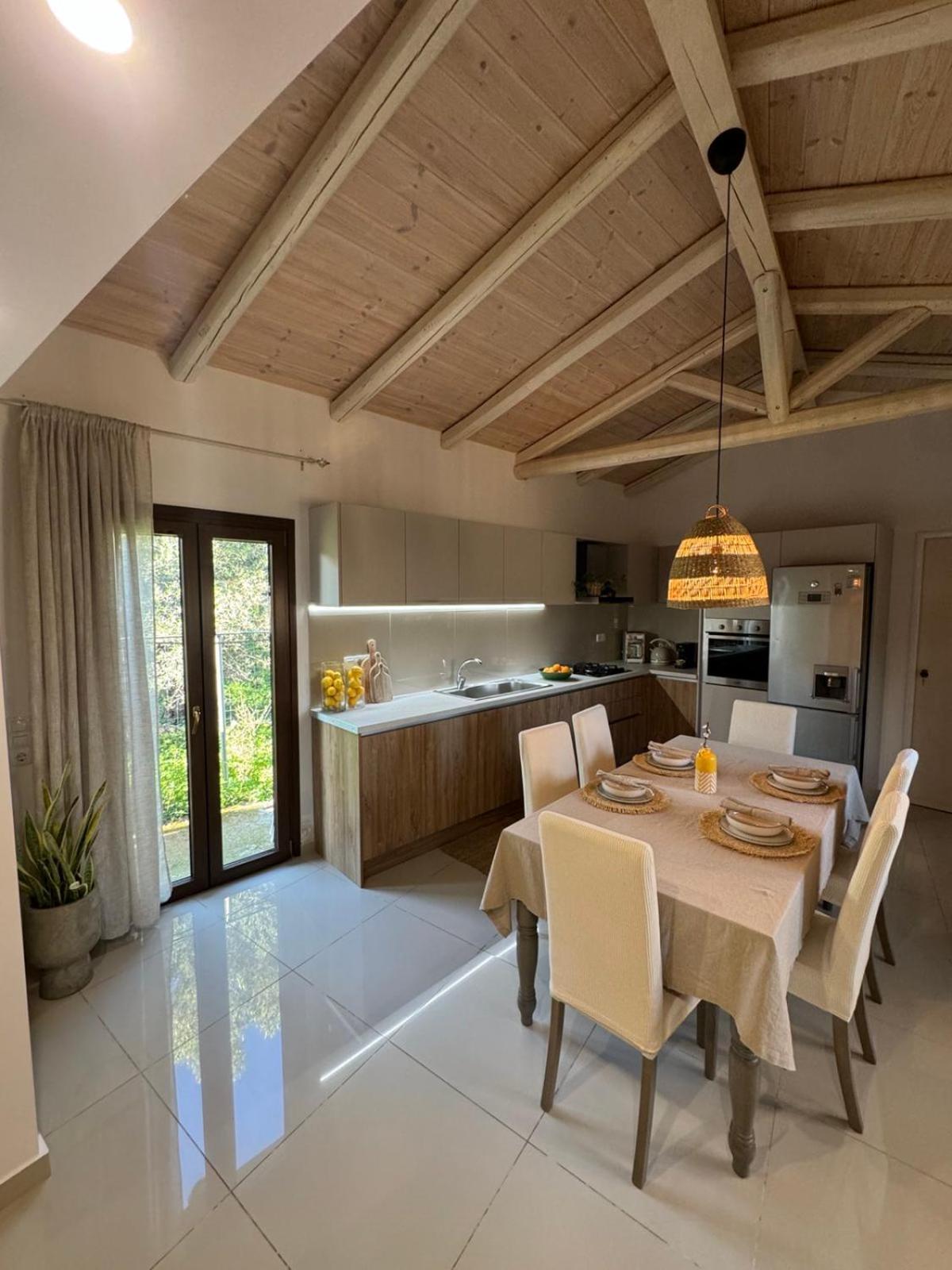 Villa Aspasia With Private Jacuzzi - Oasis Resort Kokkinos Pirgos Exterior photo
