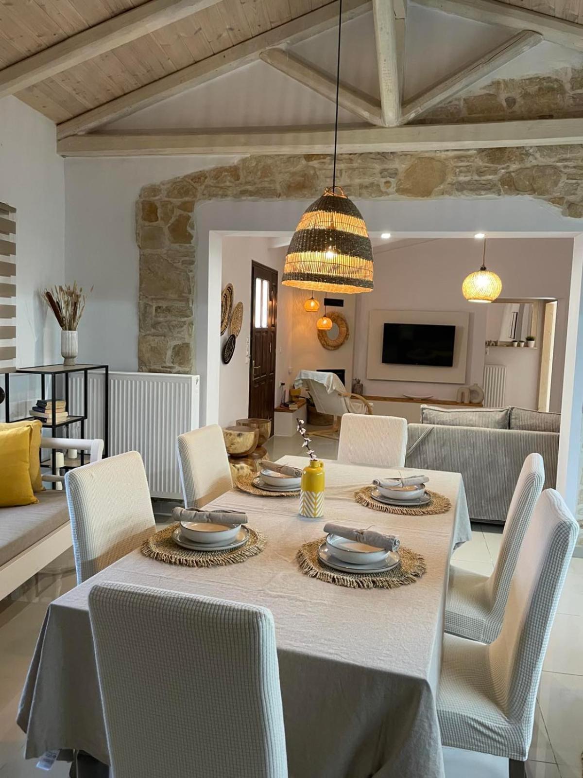 Villa Aspasia With Private Jacuzzi - Oasis Resort Kokkinos Pirgos Exterior photo
